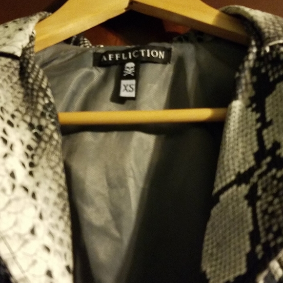 NWT Affliction exotic print jacket - Picture 3 of 4